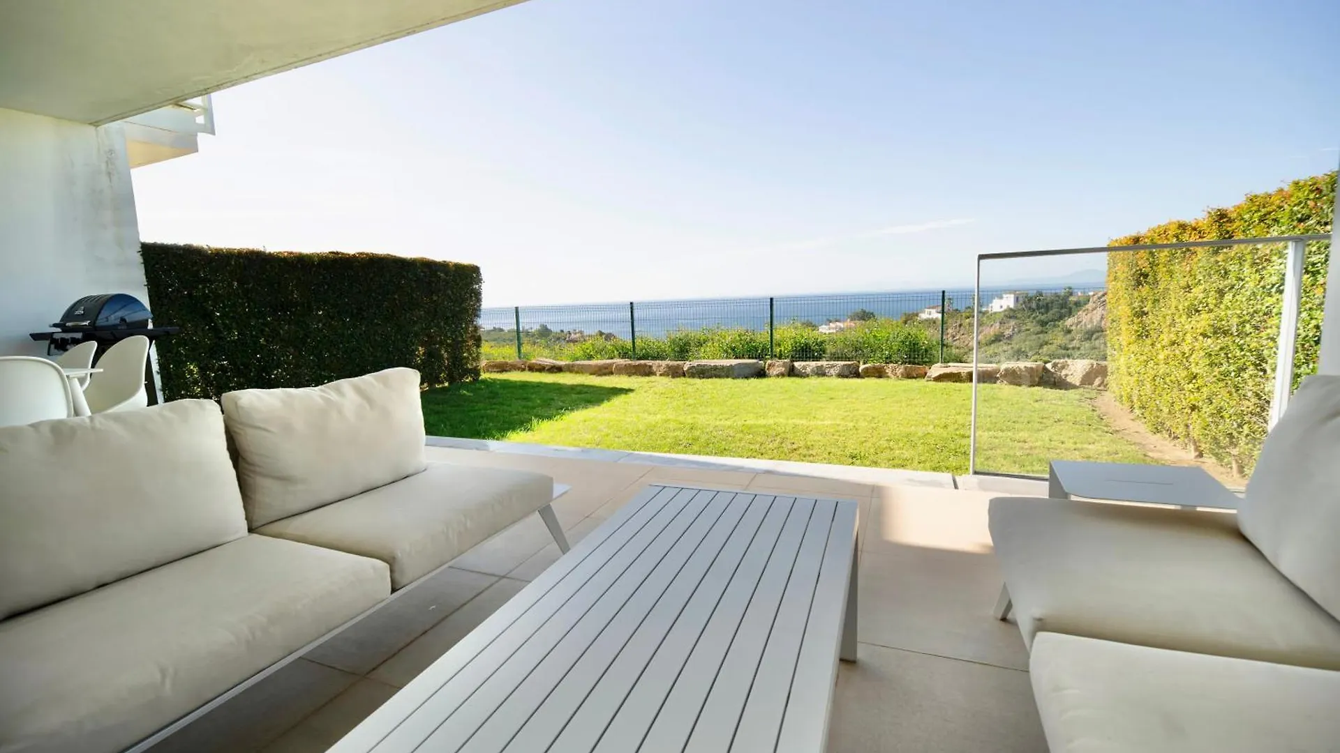 Modern Apartment With Year-Round Open Pool 马尼尔瓦 西班牙