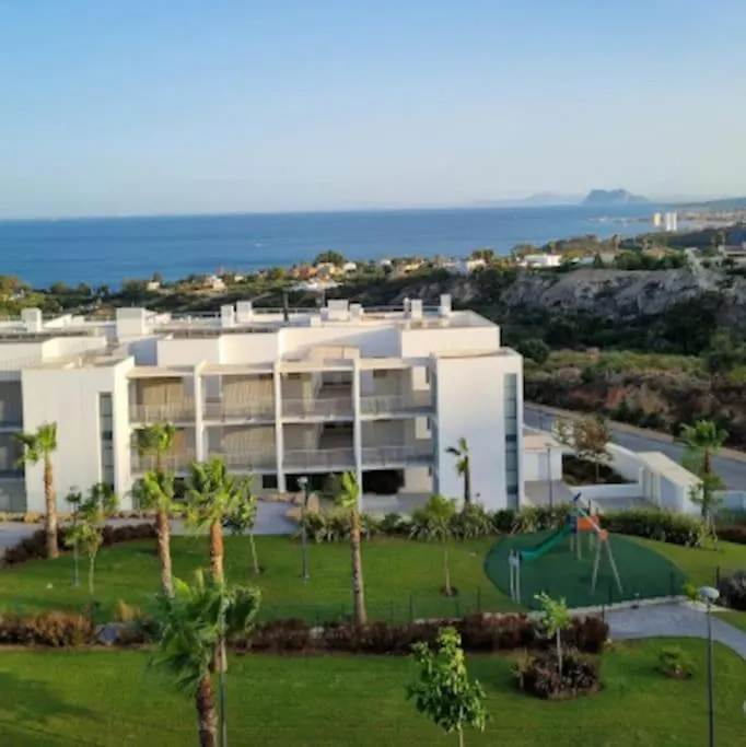 Modern Apartment With Year-Round Open Pool Manilva